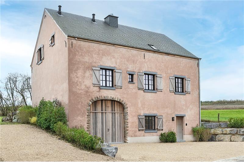 Jones Construct - Exclusief landhuis te Opont - VERKOCHT